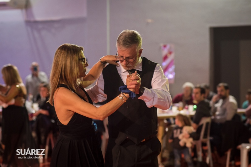 Una noche a pura milonga se vivió en el polideportivo municipal