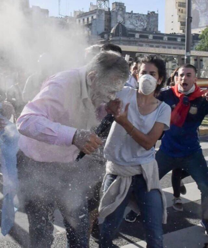 “Amor, amor, amor”: 30 imágenes para que los argentinos recuperen la memoria