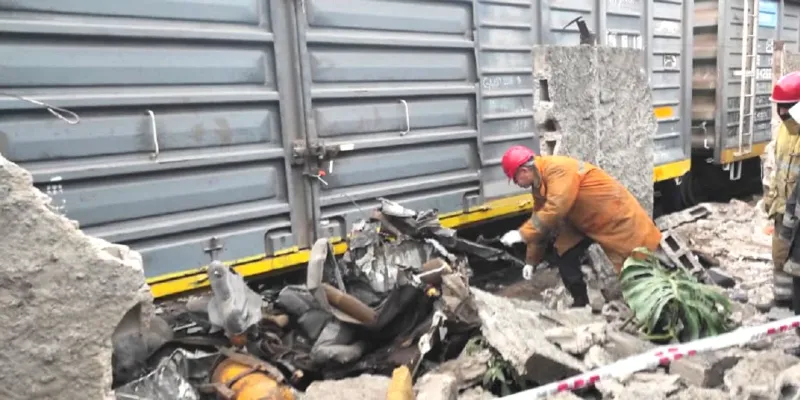 Dos fallecidos: venían escuchando música a todo volumen, no oyeron al tren y les pasó por arriba