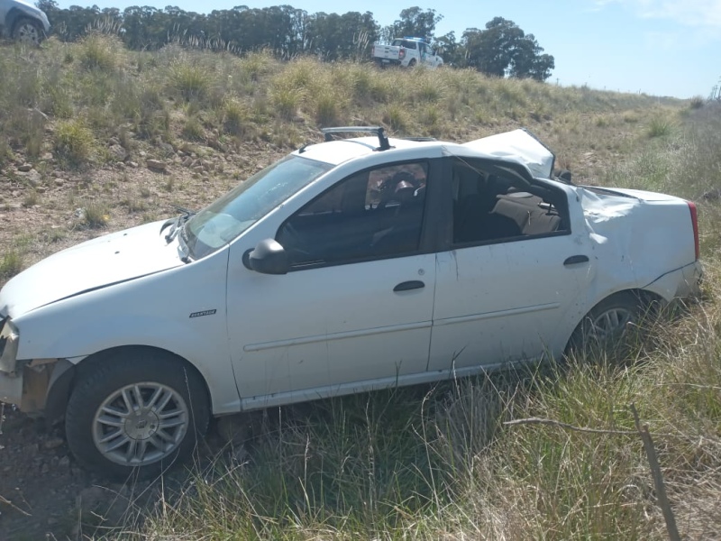 Vuelco en la ruta 67, pasando el Aero