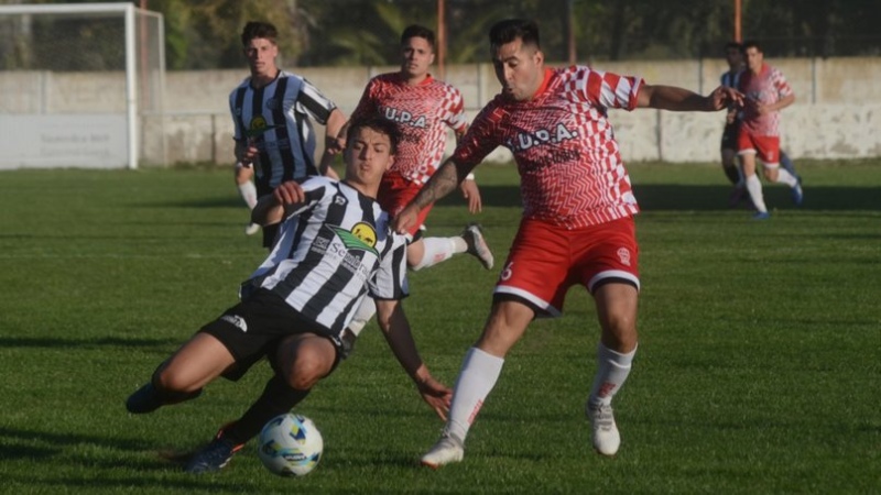 Blanco y Negro perdió sobre la hora en el inicio del torneo Regional Amateur