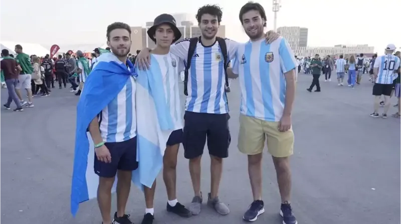 La promesa de cuatro amigos para que la Argentina clasifique a octavos: “Nos tatuamos a la China Suárez”