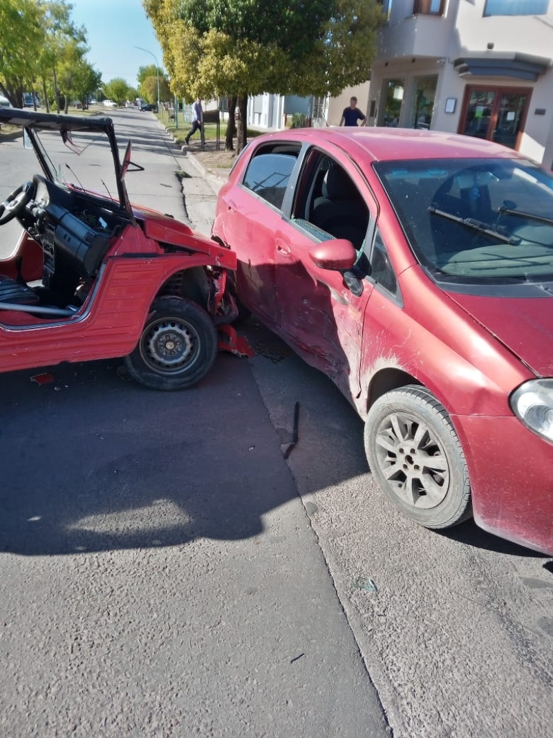 Fuerte choque en Conturbi y Lamadrid