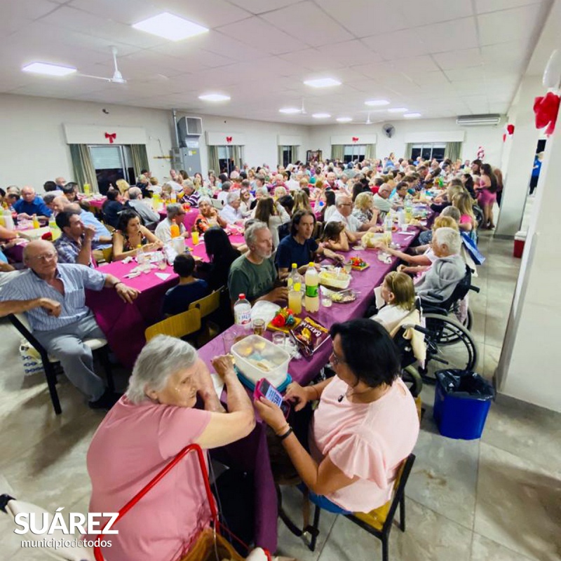 Gran despedida de año en el Hogar de Ancianos