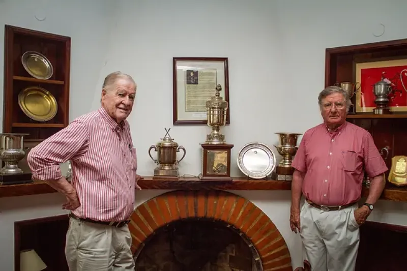 Alfredo con su hermano, Juancarlitos Harriott, para muchos, el mejor de todos los tiempos