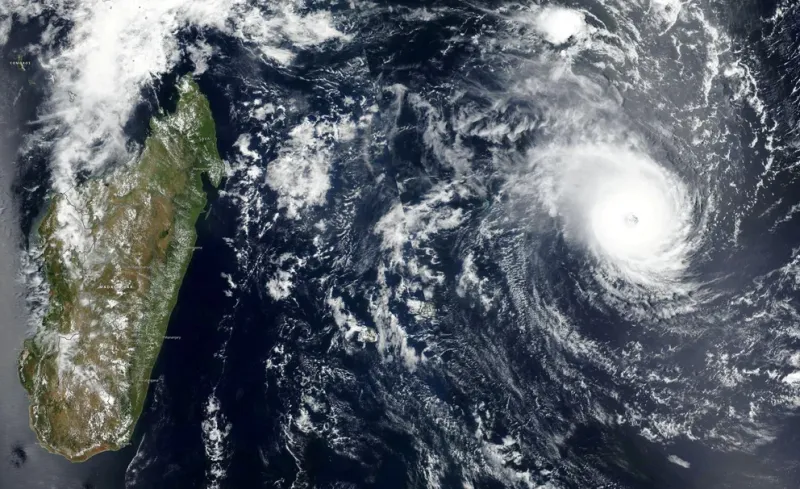 Las imágenes satelitales muestran al ciclón tropical Freddy acercándose a Madagascar en esta imagen satelital sin fecha obtenida el 20 de febrero de 2023 