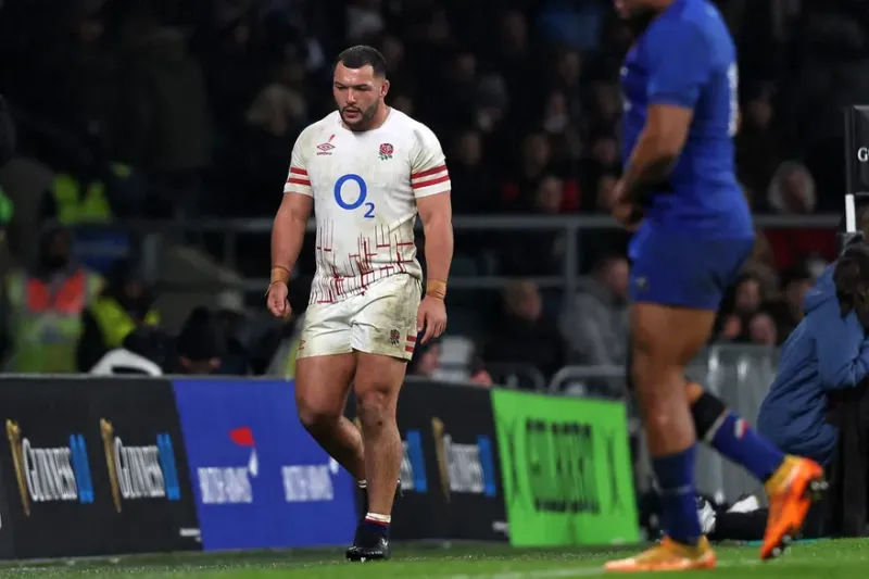 La impotencia del pilar inglés Ellis Genge durante la paliza soportada ante Francia en Twickenham