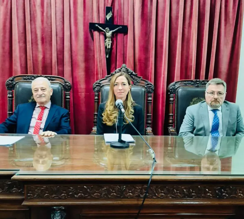 Los  jueces Carolina Crispiani, Emir Alfredo Caputo Tártara y Juan Carlos Estrada, titulares del Tribunal 4 de La Plata.