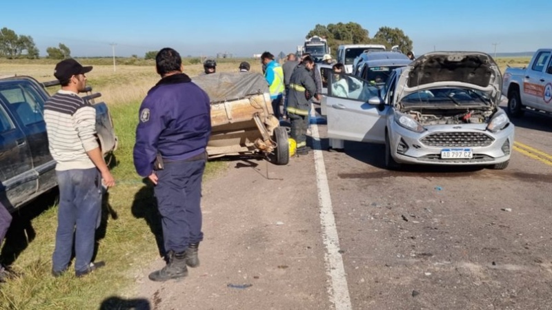 Ruta 3: dos choques consecutivos involucraron a diez vehículos