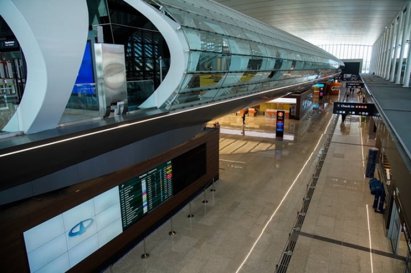 El Zeppelin es una estructura con forma de dirigible que estará dentro de la nueva terminal de partidas del Aeropuerto de Ezeiza. 