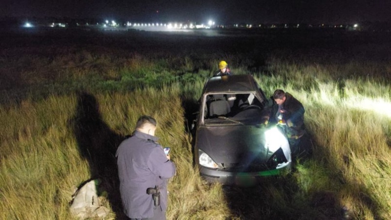 Está grave una mujer que volcó en la ruta 3