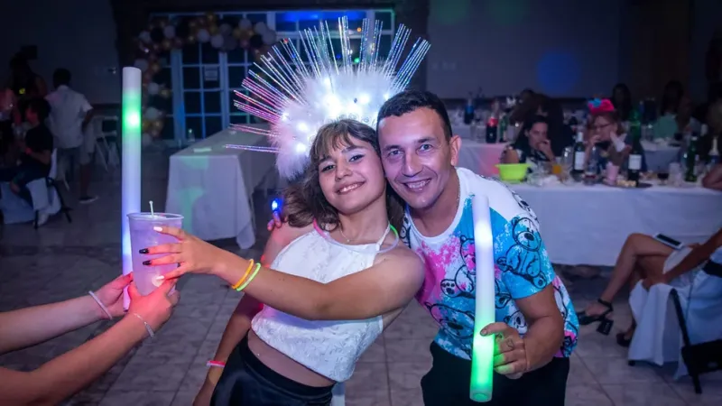  El 9 de diciembre de 2022, Julieta celebró sus 15 años junto a su papá, amigos y familiares