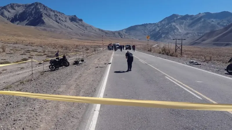 El trágico accidente ocurrió a 400 kilómetros de la capital mendocina, en la localidad de Malargüe. 