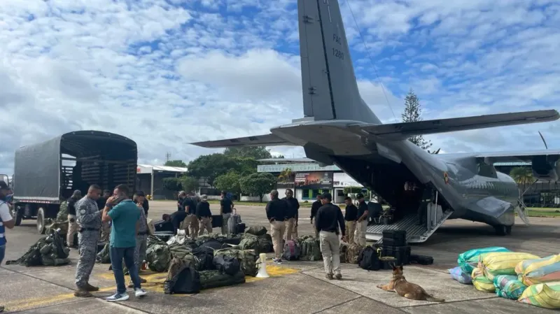 Desde la Aeronáutica Civil confirmaron que intensificaron la búsqueda para dar con los tres tripulantes desaparecidos