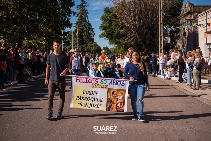 LA comunidad de San José se sumó al tradicional desfile de Kerb