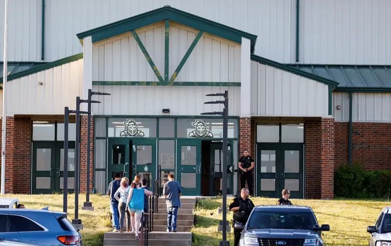 La escuela secundaria Henryetta se encuentra conmocionada por la muerte de varias de sus estudiantes