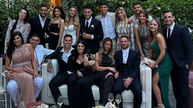 Varios integrantes de la Selección argentina estuvieron en la gran fiesta de Lautaro Martínez y Agustina Gandolfo.