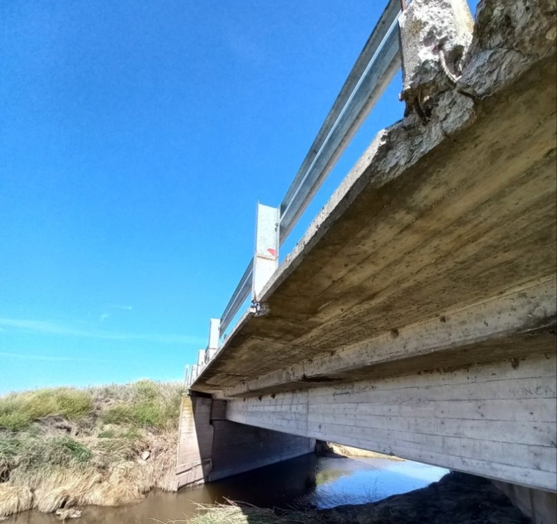 Vecinos descreen de Vialidad y piden que repare el puente de la Ruta 85