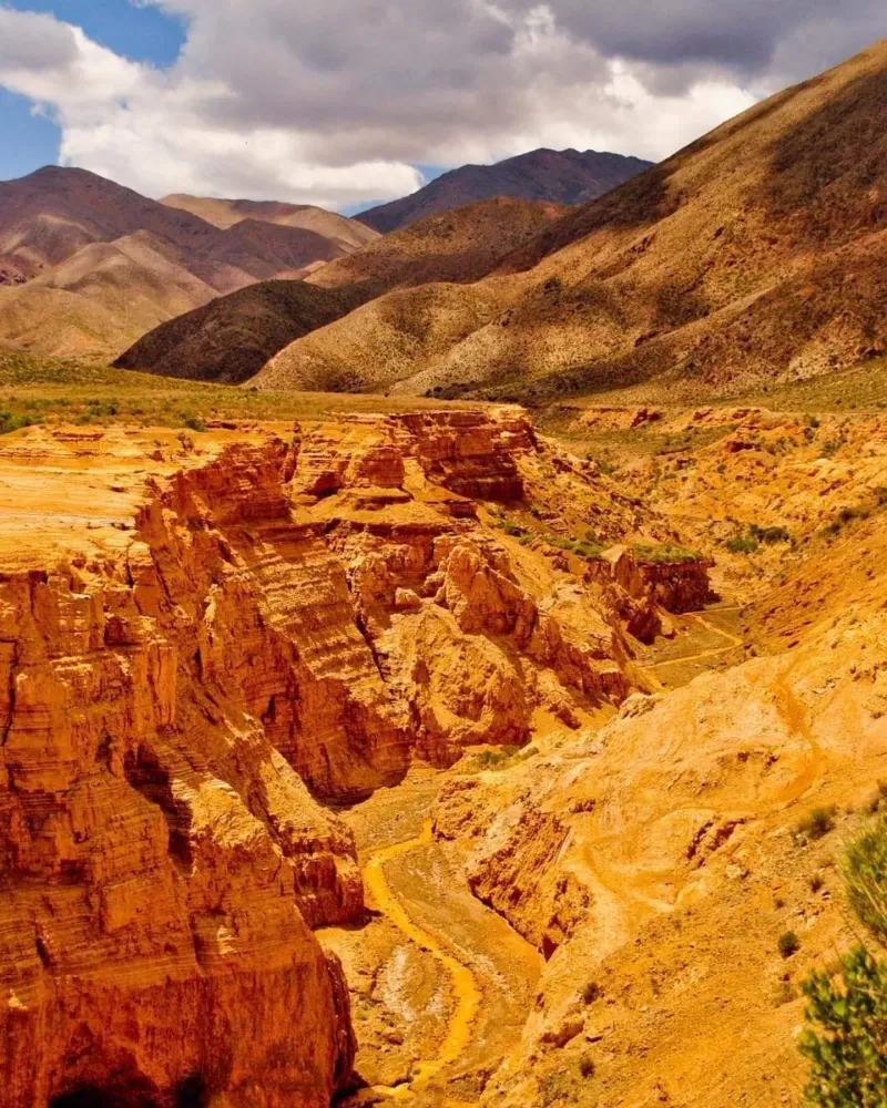 El río se encuentra en la localidad de Chilecito, en La Rioja.