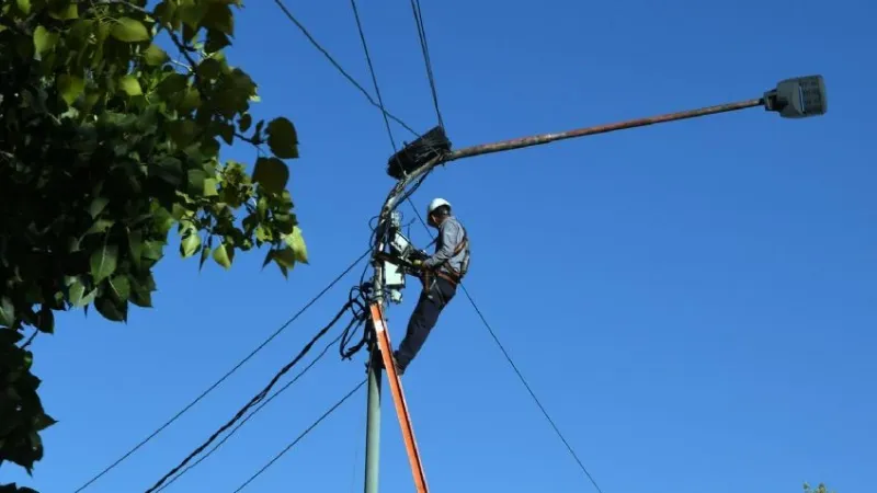 Siguen las malas noticias: aumenta la tarifa de la luz y quitan subsidios