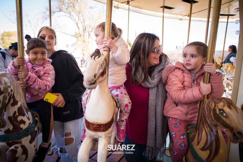 Pusieron nuevamente en funcionamiento la calesita de la Plaza Tambor de Tacuarí