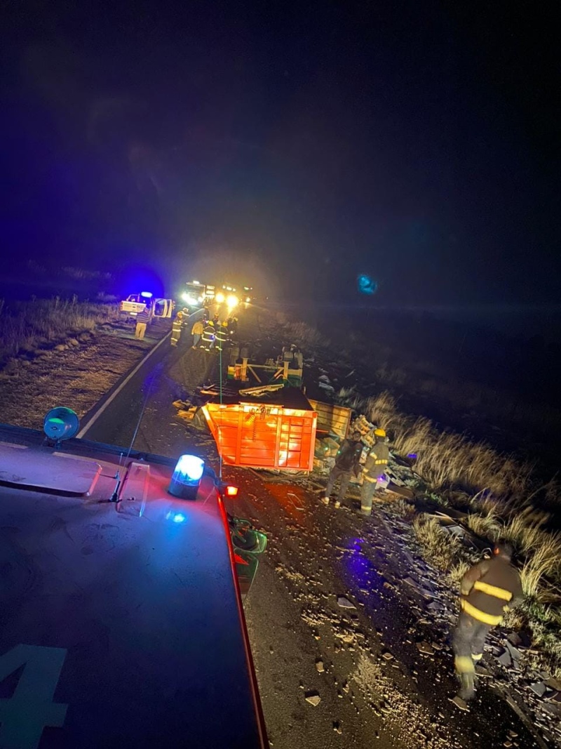 Volcó un camión en la Ruta 65