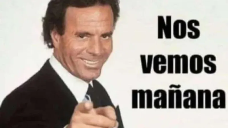 A menos de 24 horas del inicio del nuevo mes, explotaron los mejores memes de Julio Iglesias