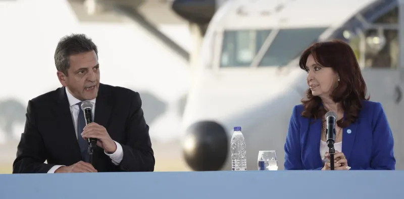 Sergio Massa y Cristina Fernandez de Kirchner Aeroparque