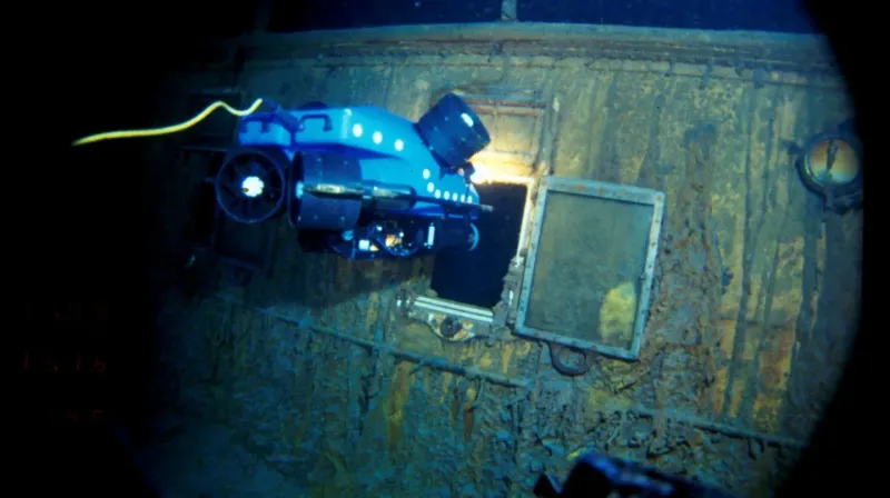 Los submarino suelen realizar un tour turístico para ver los restos del Titanic