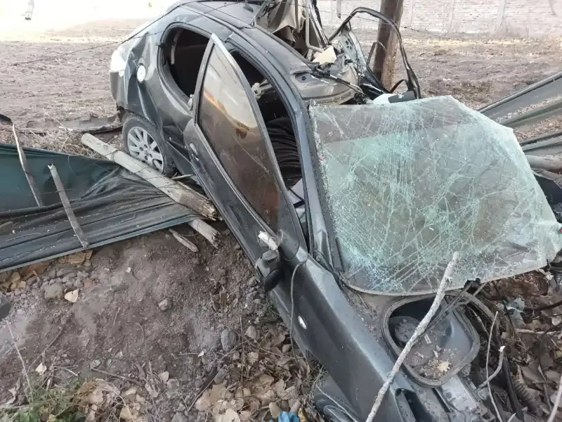 Tremendo accidente en Mendoza: dos muertos por un choque en solitario