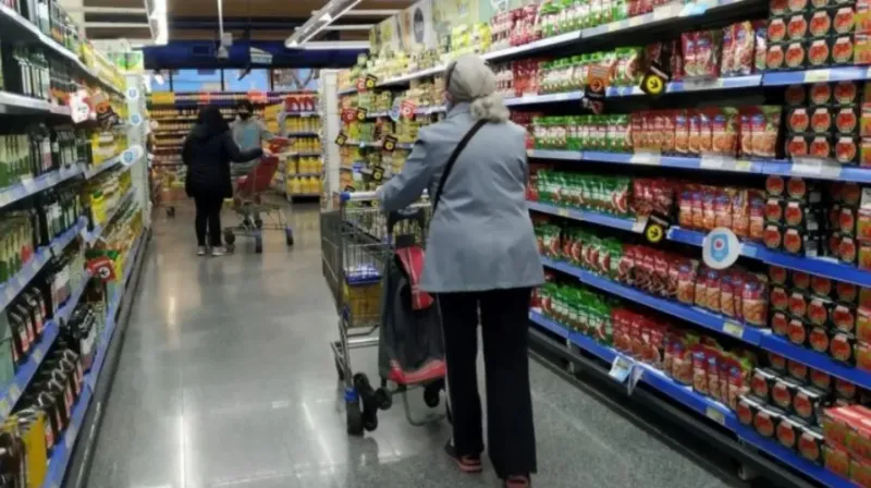 Uno por uno, cuáles son los productos básicos que ya cuestan más de $1000 en los supermercados