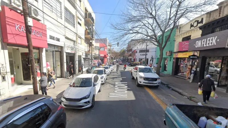  La víctima se había mudado hacía un mes a un departamento ubicado en la calle Morón del barrio porteño de Flores