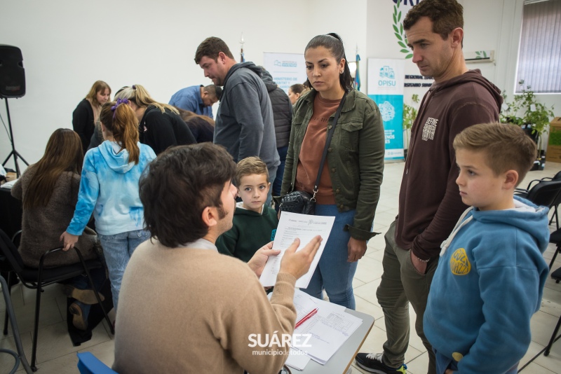 La provincia entregó 22 viviendas en Coronel Suárez