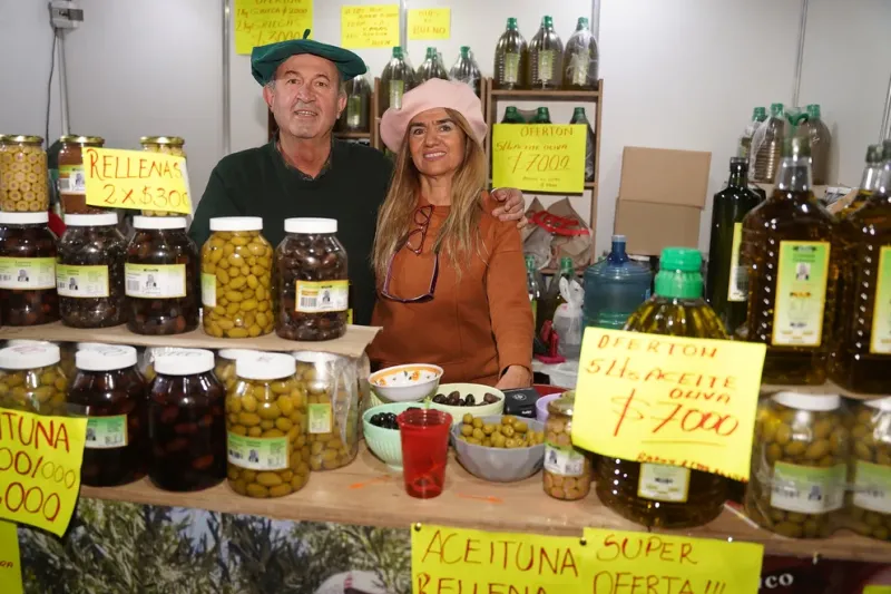  Mónica Carrizo de Milich y su marido son productores de aceitunas y de aceite de oliva agroecológico en su finca de Villa Mazán, departamento de Arauco, La Rioja (Franco Fafasuli)