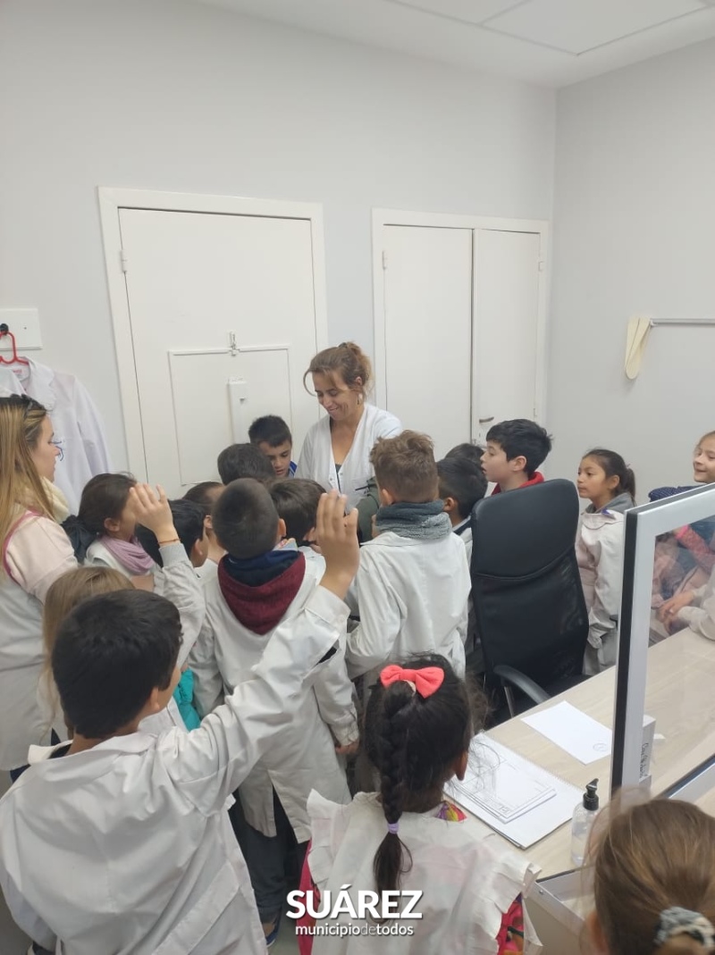 Alumnos de la Escuela N° 11 visitaron el Materno Infantil