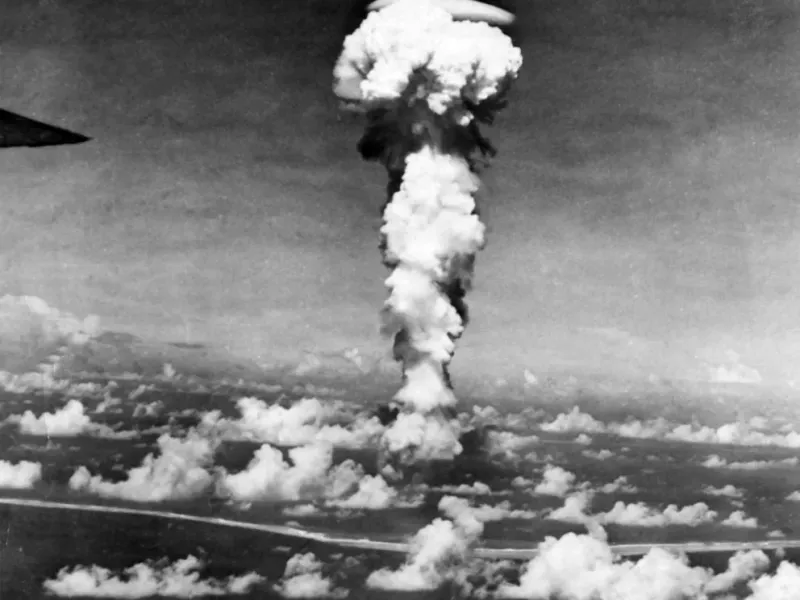 ”Hace dieciséis horas un avión americano arrojó una bomba sobre Hiroshima. Consiste en el aprovechamiento de las fuerzas elementales del Universo”, informó el presidente de los Estados Unidos, Harry Truman (EFE)