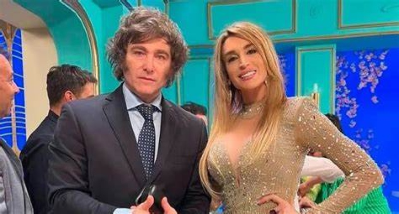 Javier Milei, junto a Fátima Florez, el día en el que compartieron un programa de Mirtha Legrand. (Foto Instagram/soyfatimaflorez)