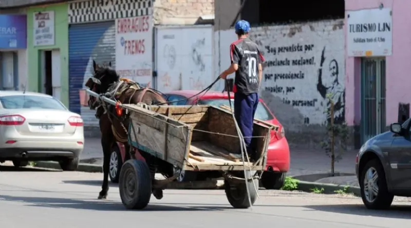  EL CRECIMIENTO DE LA POBREZA PREOCUPA AL GOBIERNO