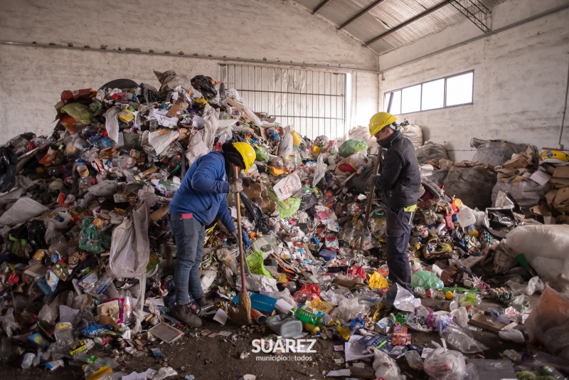 Visita a la planta local de tratamiento de RSU