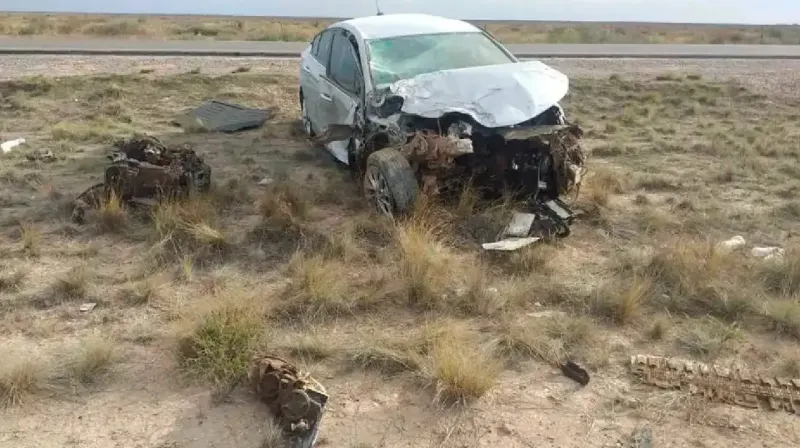 El accidente ocurrió a las 6:00 de este lunes. (Foto: gentileza diario Río Negro)