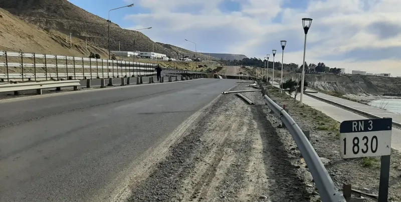 Este tramo de la ruta se desmoronó este miércoles por la mañana. (Foto: Twitter/@Marceyap).