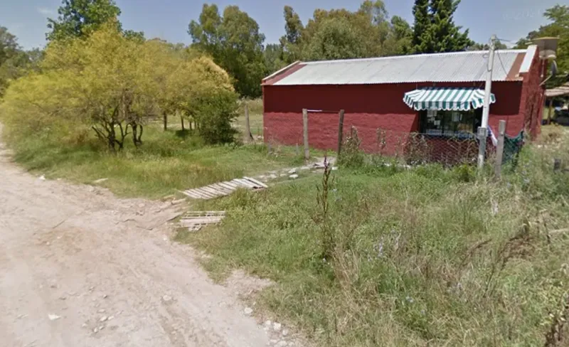 El hecho ocurrió en Adolfo Korn y 1 de Mayo, en San Vicente. (Foto: Google Street View)