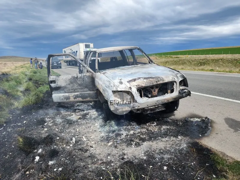 Se incendió una camioneta en la ruta 51, en el Despeñadero