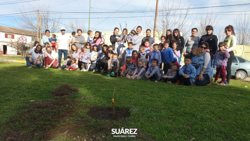 Ambiente- actividades en el marco del día del árbol