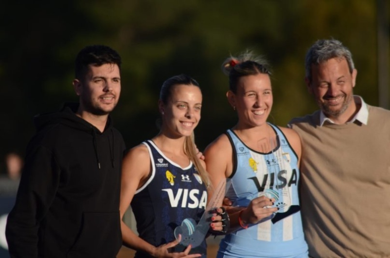  Gentili, Larsen, Dichiara y Arranz, en el momento de los reconocimientos.