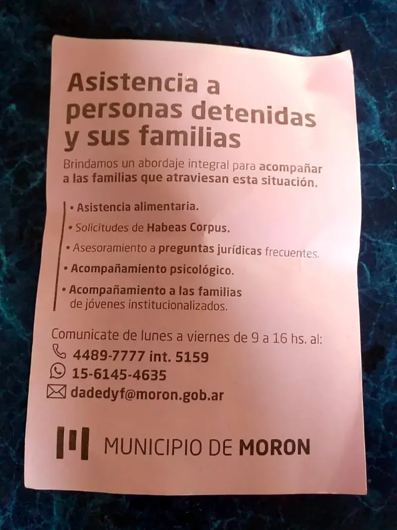  Un folleto de la Dirección de Acceso a Derechos de Personas Privadas de Libertad y sus Familias de Morón