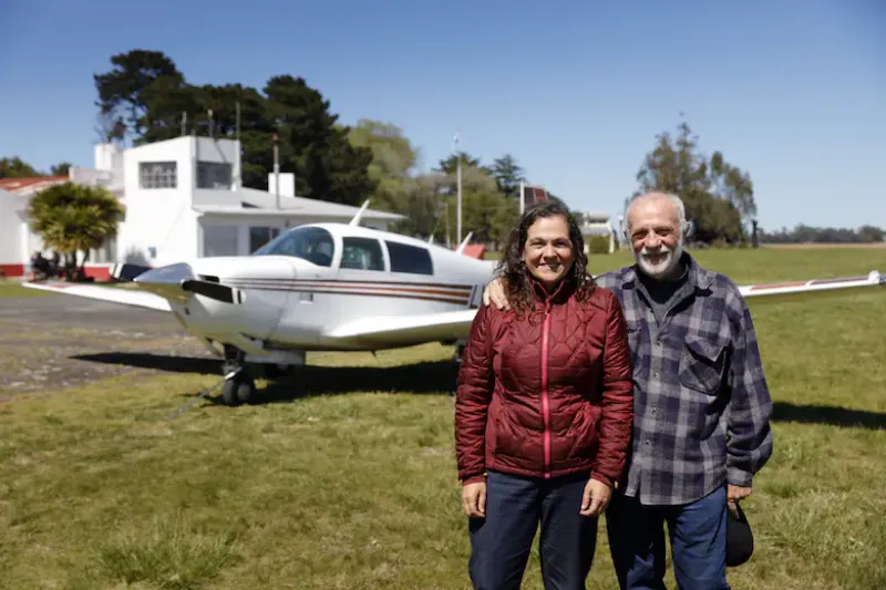 Betina Raimondi, de 59 años, y Claudio Robetto, de 67, dieron la vuelta al Hemisferio Norte