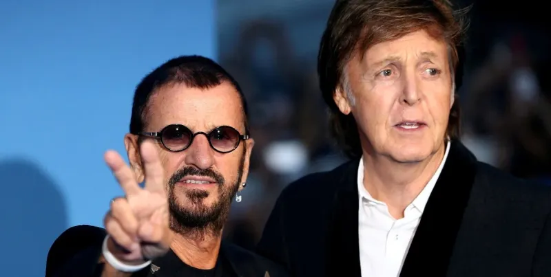 Ringo Starr y Paul McCartney confirmaron el lanzamiento de una canción de los Beatles terminada por inteligencia artificial. Foto: Reuters