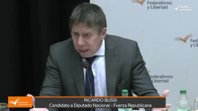 El momento en el que Ricardo Bussi comparó a la comunidad LGBTIQ+ con discapacitados. (Video: Gentileza Centro de Investigaciones Tucumán)