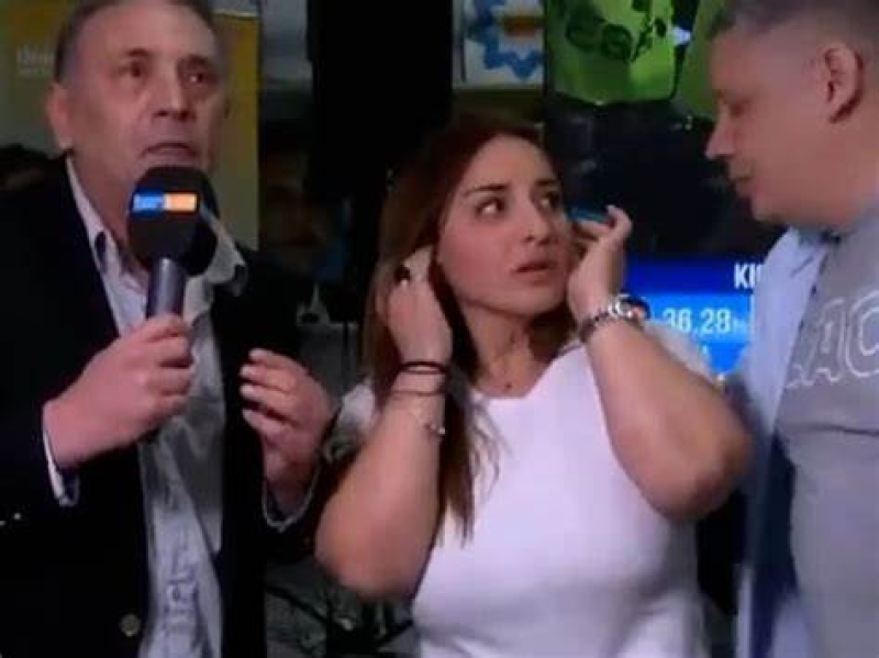 Una diputada de Unión por la Patria abandonó una entrevista porque se le prendió fuego una parrilla con choripanes